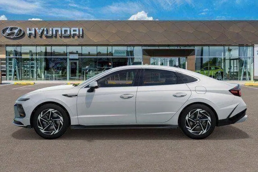2025 Hyundai Sonata SEL Convenience photo 1