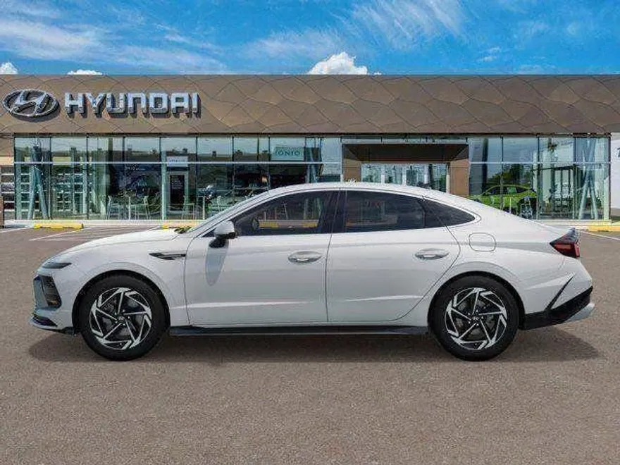 2025 Hyundai Sonata SEL Convenience photo 1
