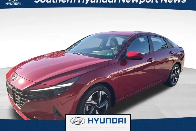 2023 Hyundai Elantra SEL photo 1