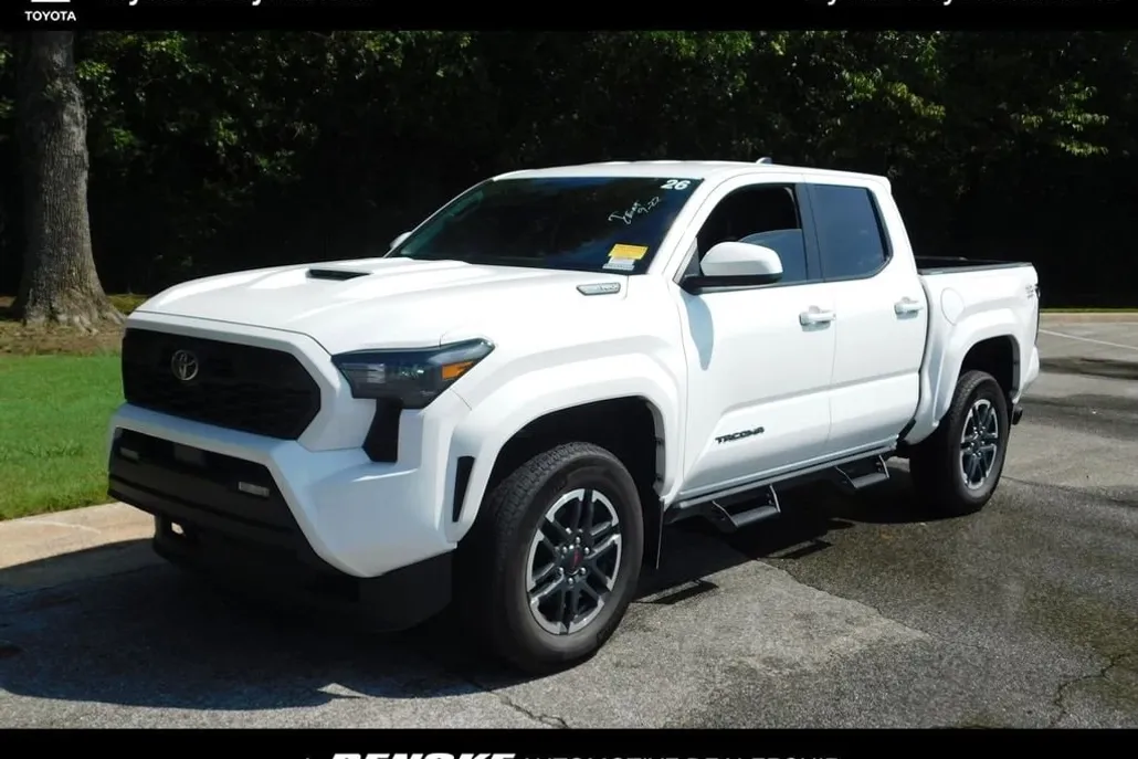 2024 Toyota Tacoma TRD Sport photo 1