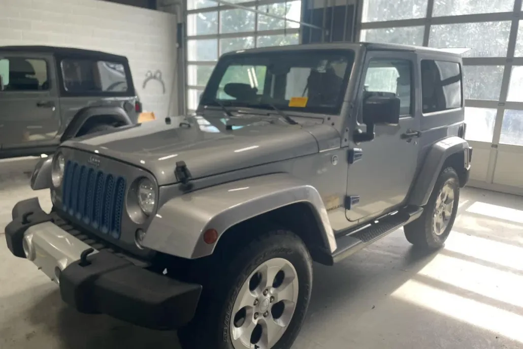 2015 Jeep Wrangler Sahara photo 1