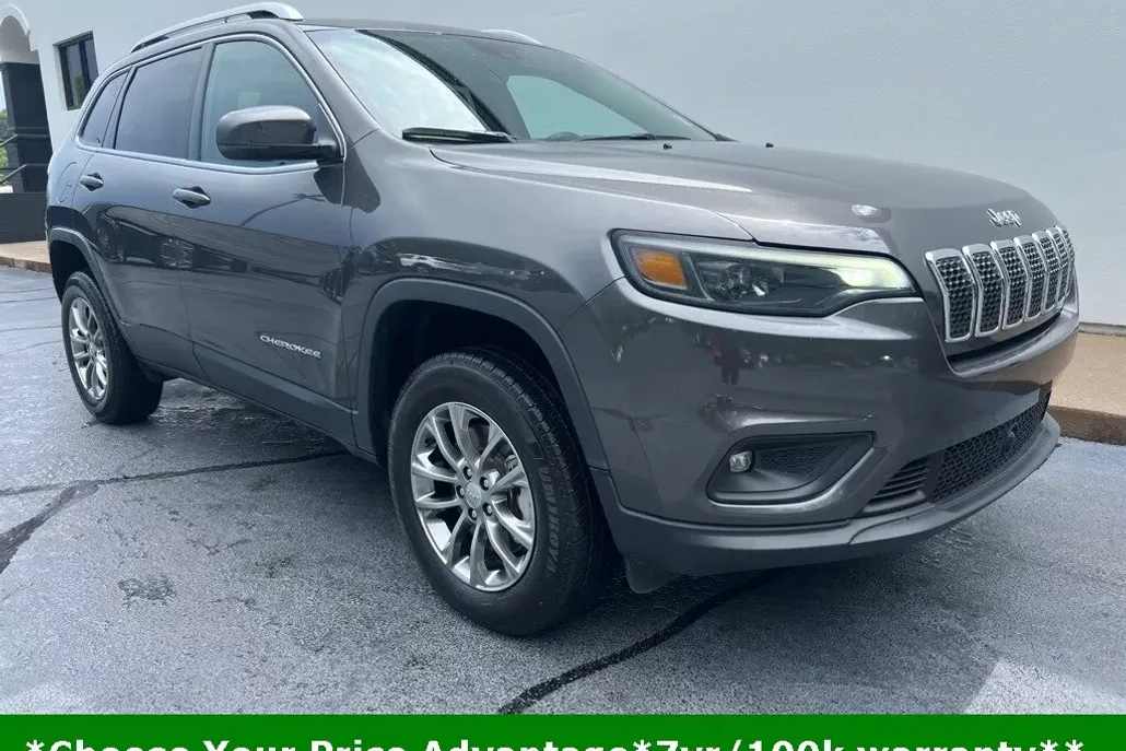 2021 Jeep Cherokee Latitude Lux photo 1