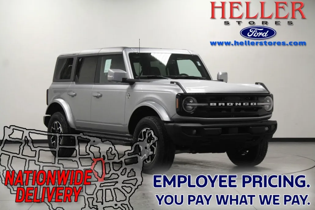 2024 Ford Bronco Outer Banks photo 1