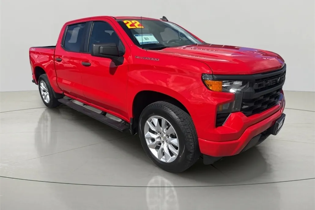2022 Chevrolet Silverado 1500 Custom photo 1