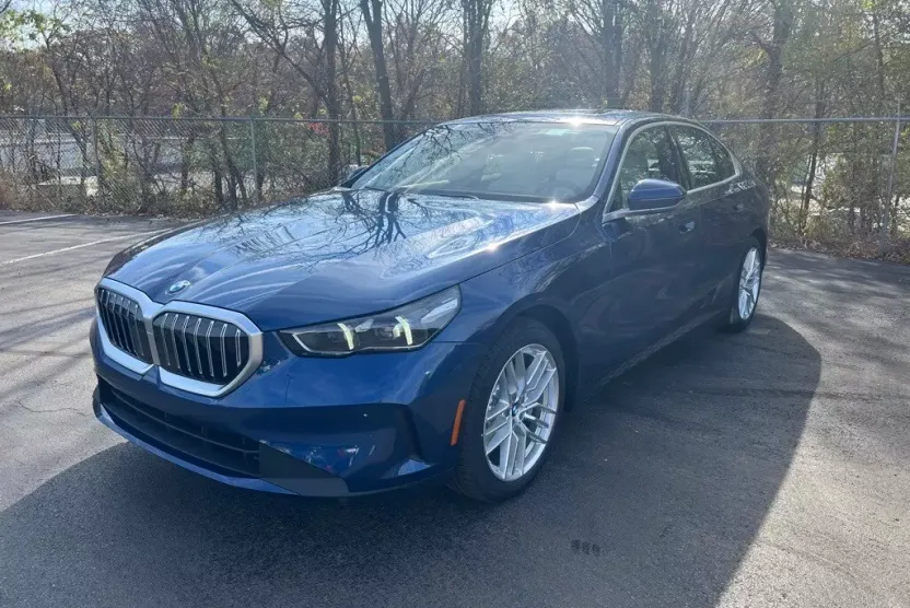 2024 Bmw 530i photo 1