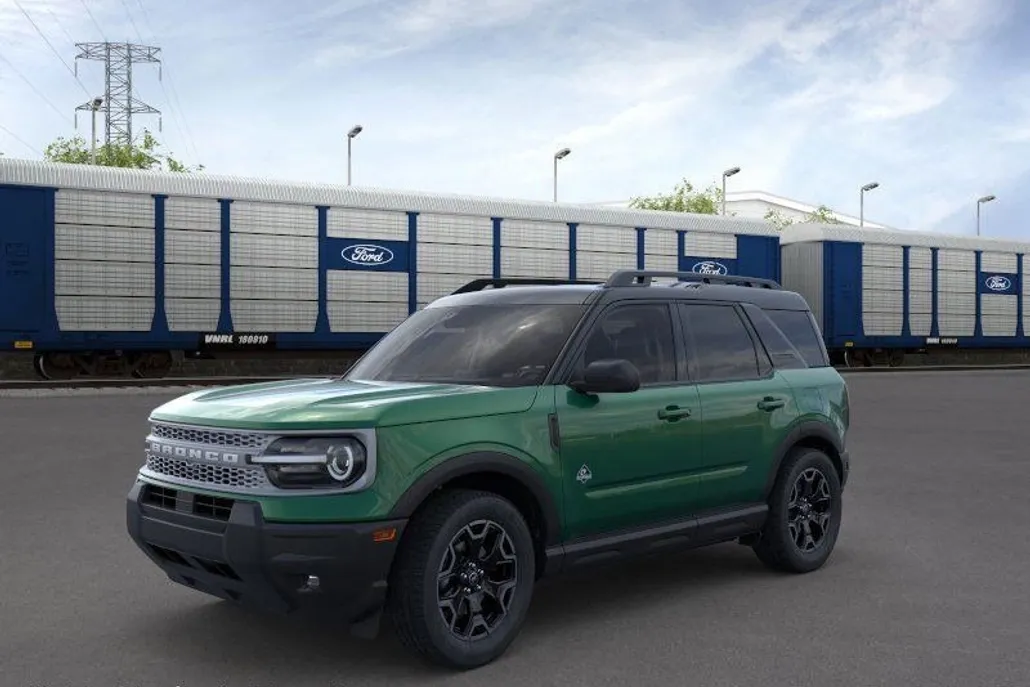 2025 Ford Bronco Sport Outer Banks photo 1