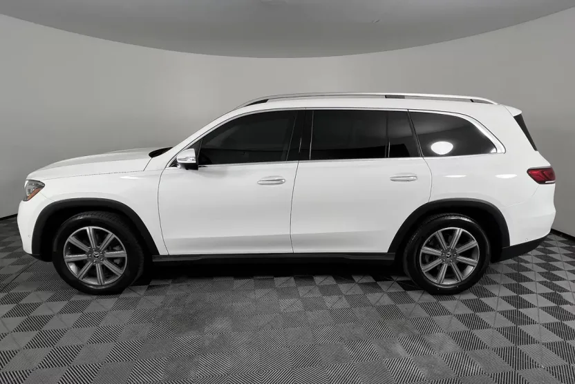 2023 Mercedes Benz GLS 450 4MATIC photo 1