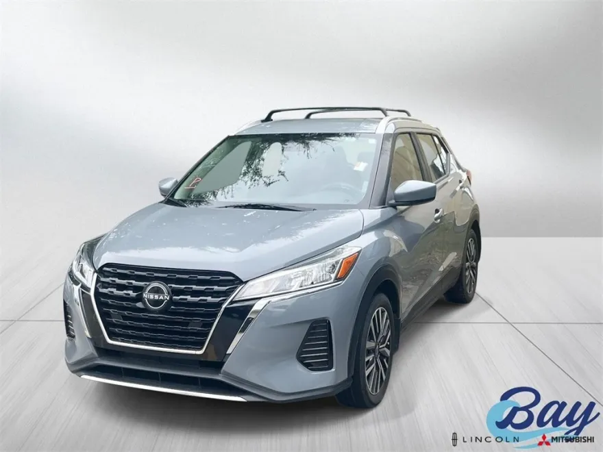 2022 Nissan Kicks SV photo 1