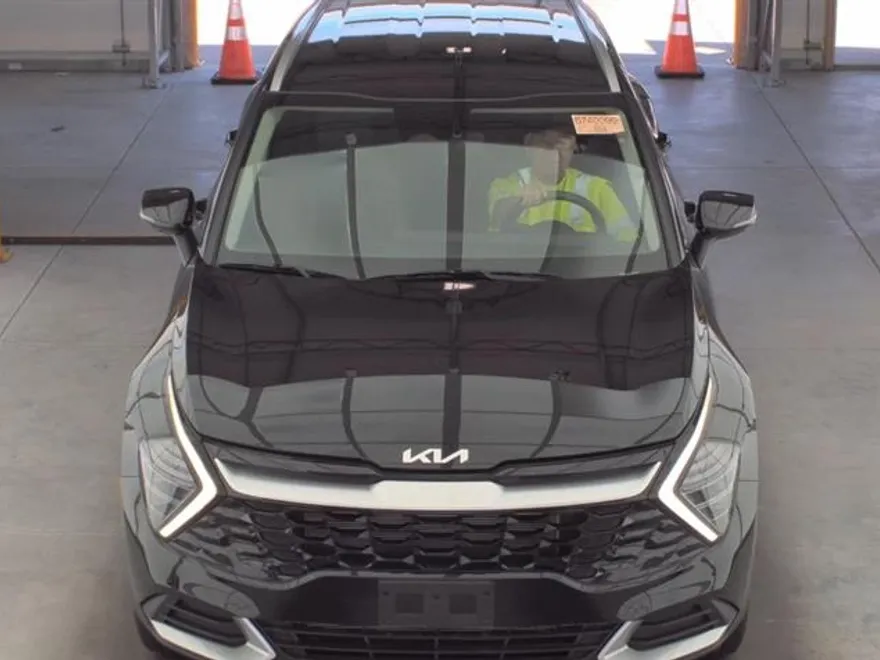2024 Kia Sportage EX photo 1