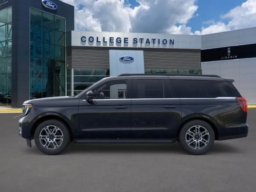 2025 Ford Expedition MAX photo 1