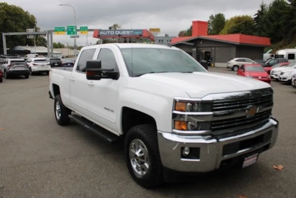 2015 Chevrolet Silverado 2500HD LT photo 1