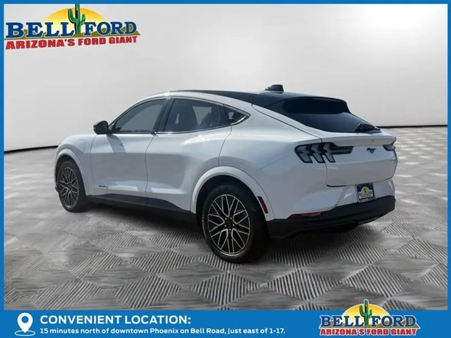 2025 Ford Mustang Mach-E Premium photo 1