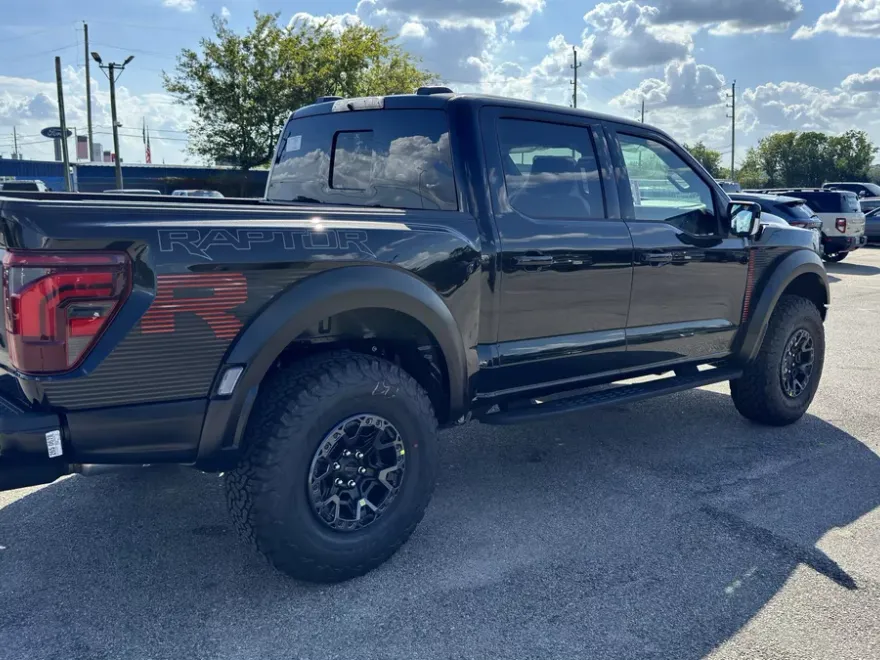 2025 Ford F-150 Raptor photo 1