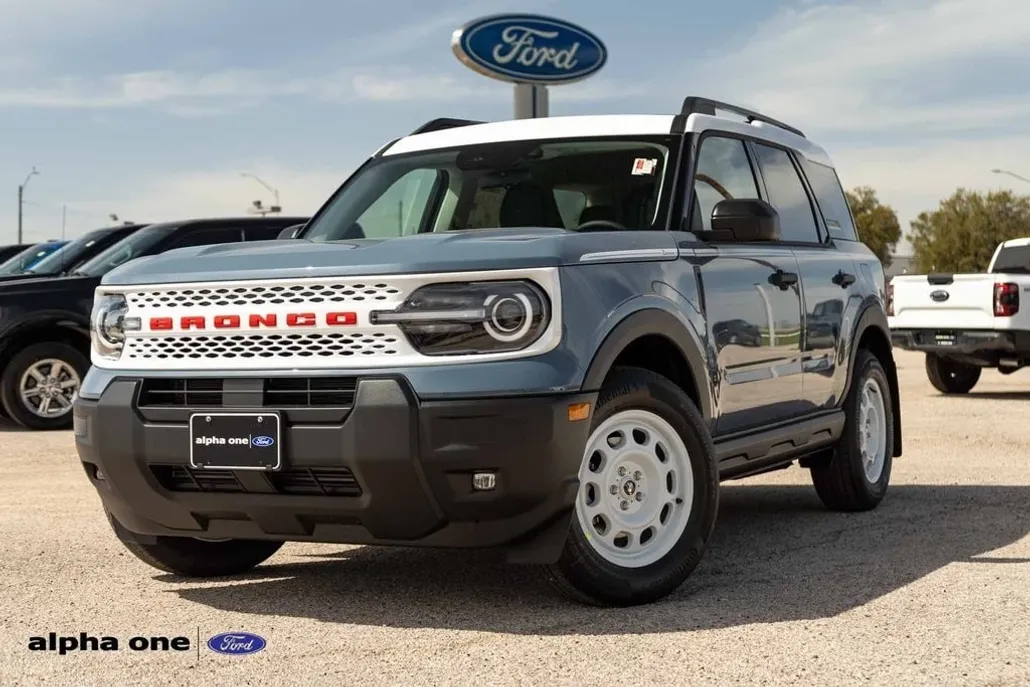 2025 Ford Bronco Sport Heritage photo 1