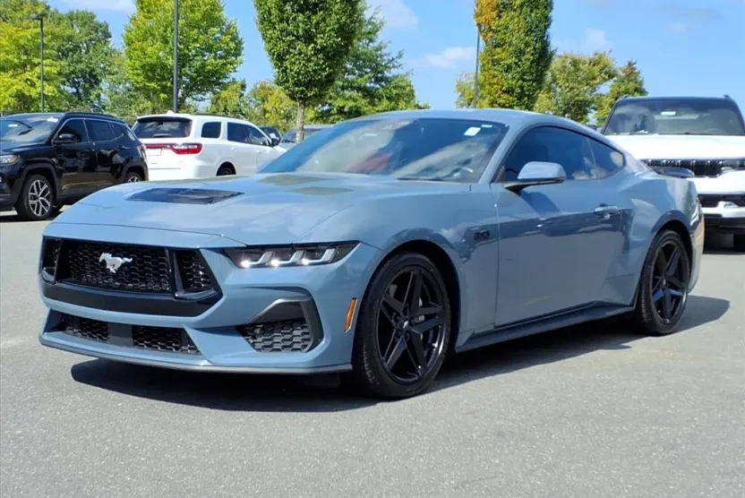 2024 Ford Mustang GT Premium photo 1