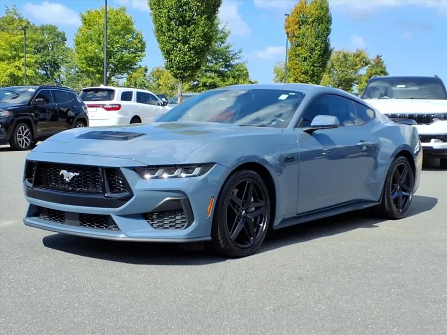2024 Ford Mustang GT Premium photo 1