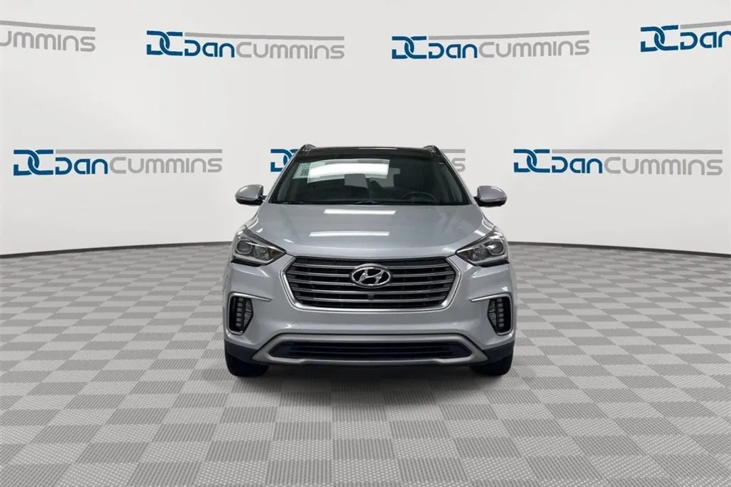 2017 Hyundai Santa Fe Limited Ultimate photo 1