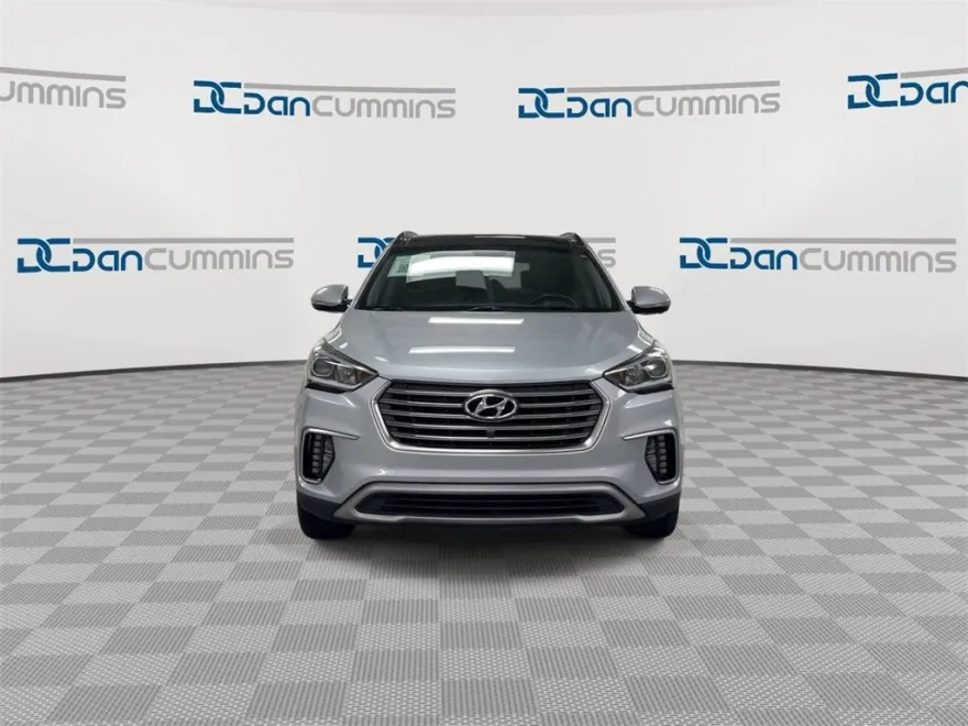 2017 Hyundai Santa Fe Limited Ultimate photo 1