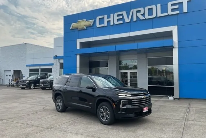 2026 Chevrolet Traverse photo 1
