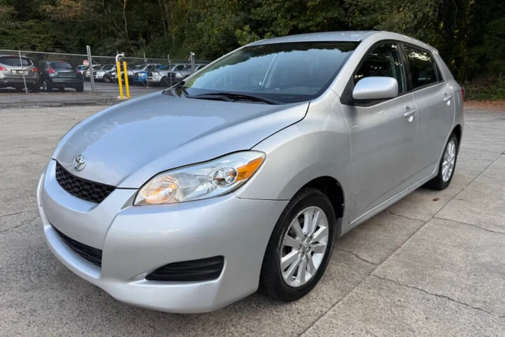 2009 Toyota Corolla Matrix L 4WD photo 1
