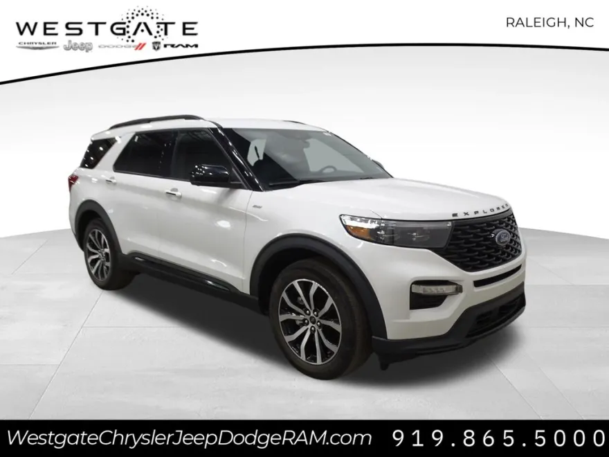 2022 Ford Explorer ST-Line photo 1
