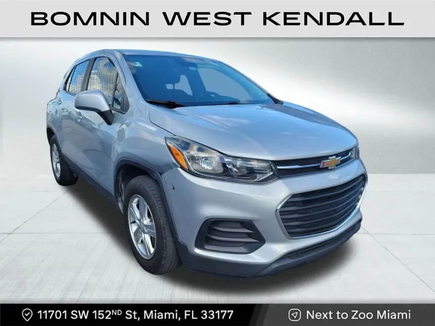 2020 Chevrolet Trax LS photo 1