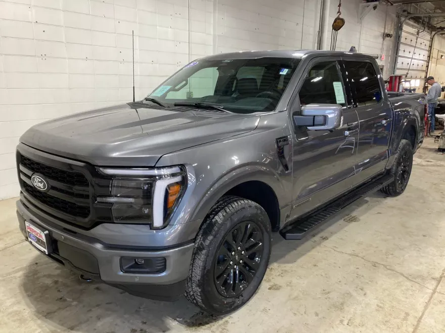 2025 Ford F-150 Lariat photo 1