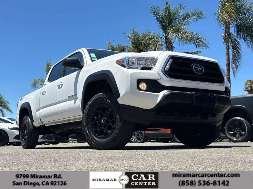 2023 Toyota Tacoma SR5 photo 1