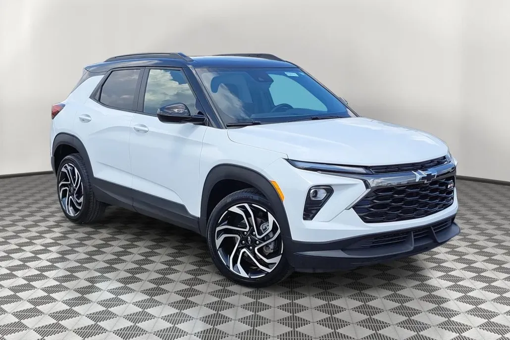 2024 Chevrolet Trailblazer RS photo 1