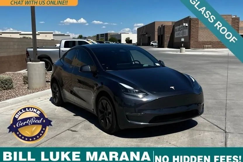 2024 Tesla Model Y Long Range photo 1
