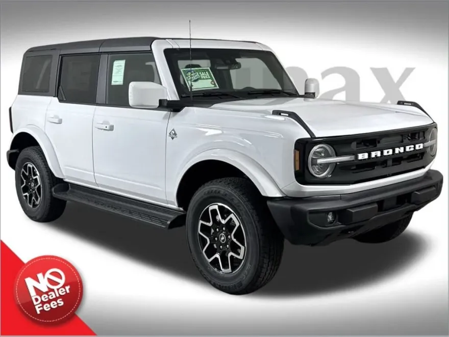 2025 Ford Bronco Outer Banks photo 1