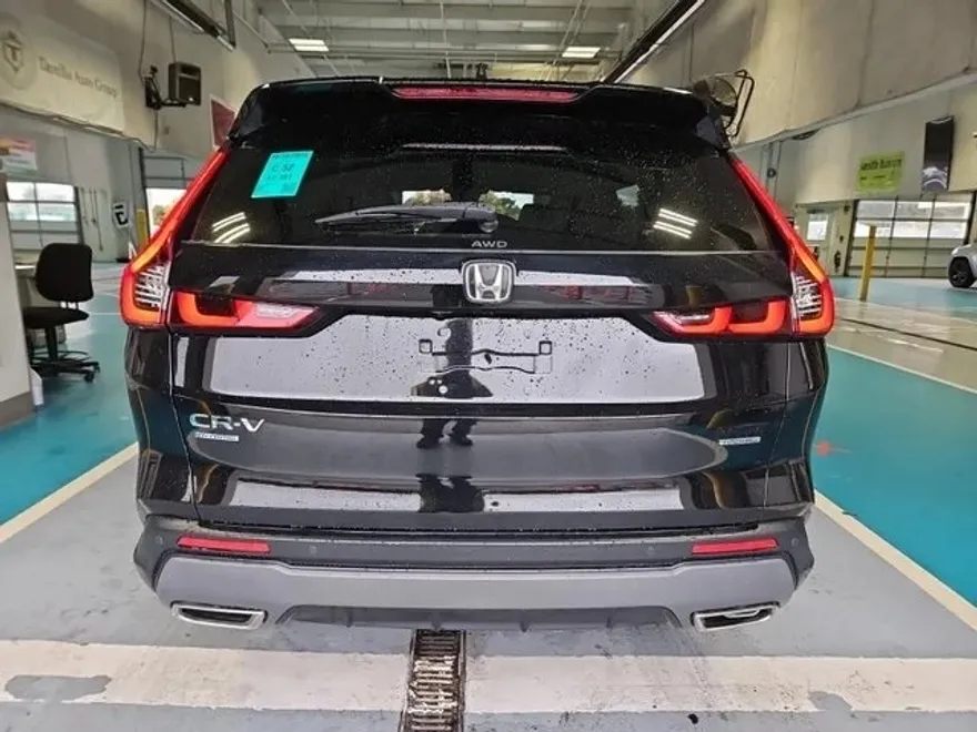 2023 Honda CR-V Hybrid Sport Touring photo 1