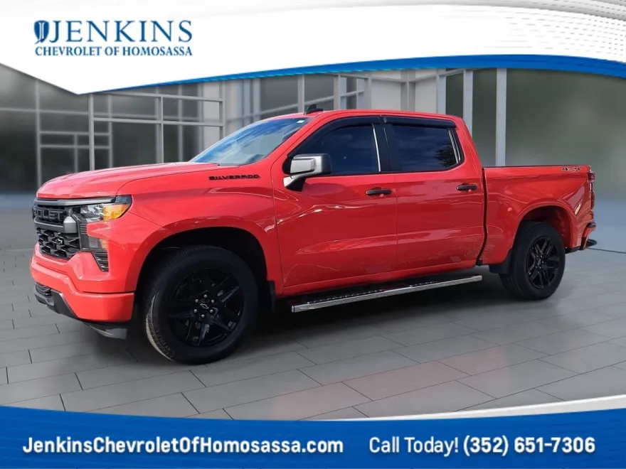 2023 Chevrolet Silverado 1500 Custom photo 1