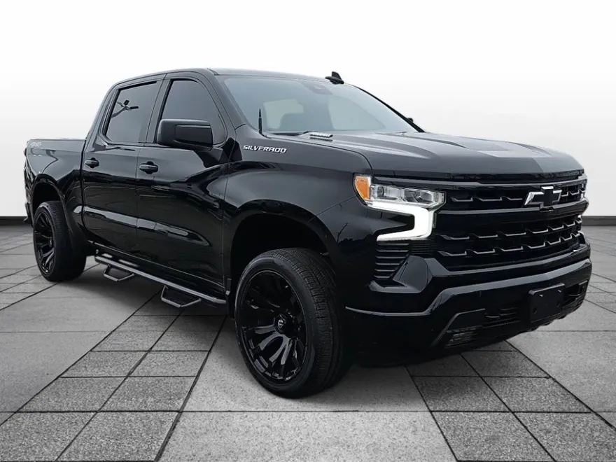 2023 Chevrolet Silverado 1500 RST photo 1