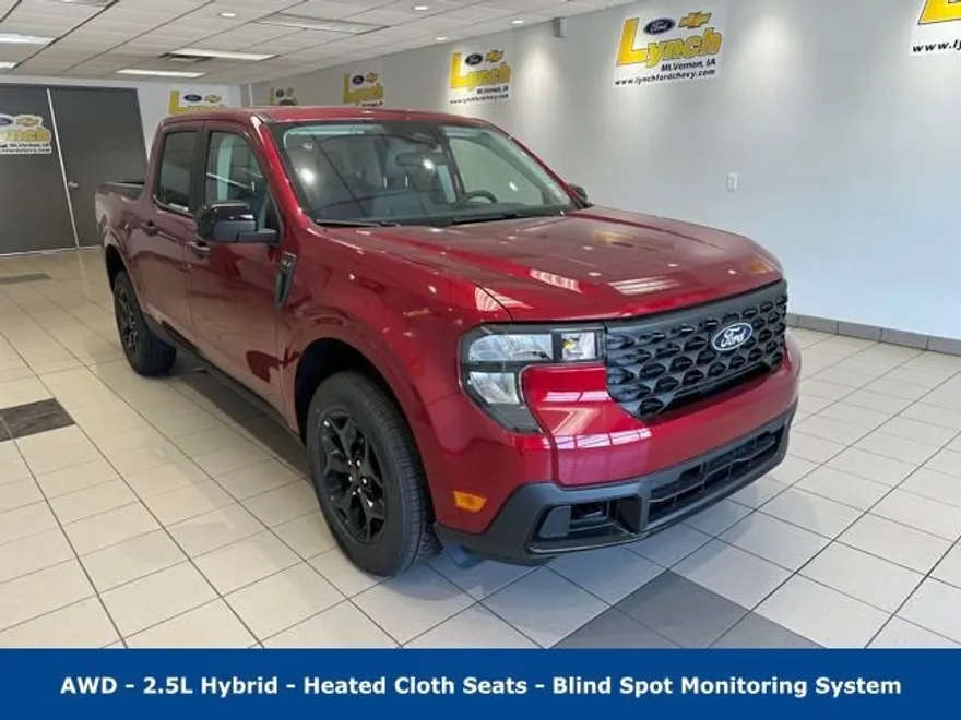 2025 Ford Maverick XLT photo 1
