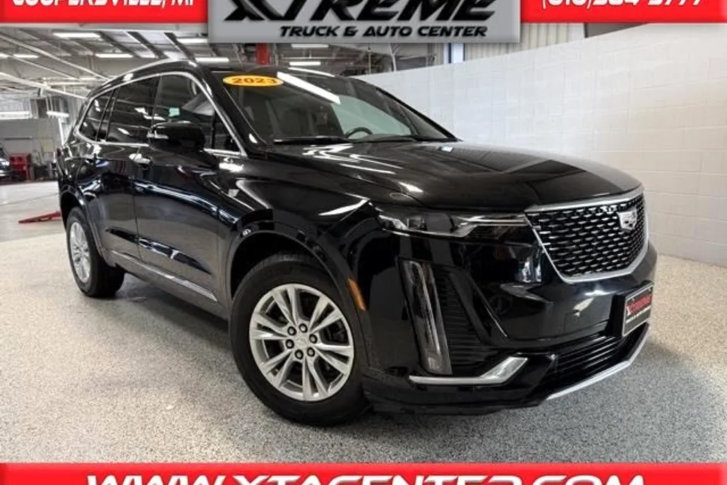 2023 Cadillac XT6 Luxury photo 1