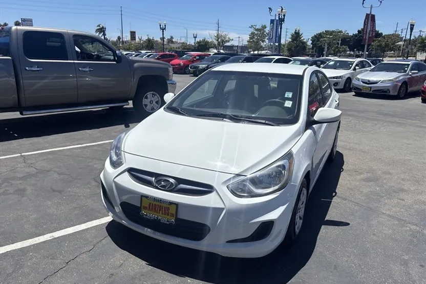 2014 Hyundai Accent GS GLS photo 1