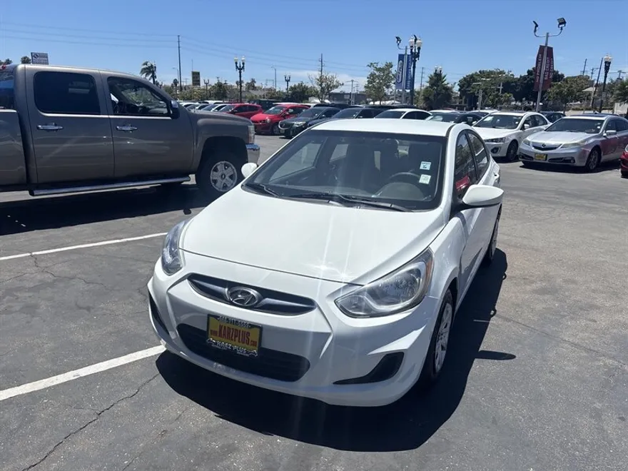 2014 Hyundai Accent GS GLS photo 1