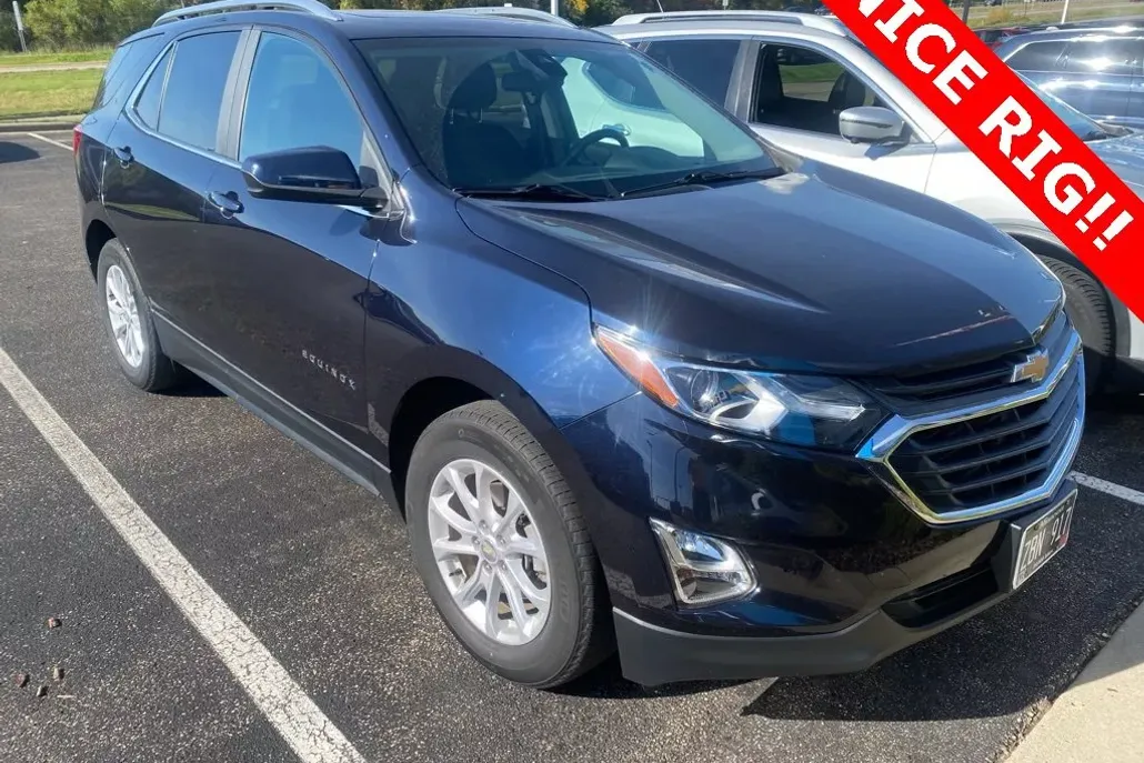 2021 Chevrolet Equinox LT photo 1