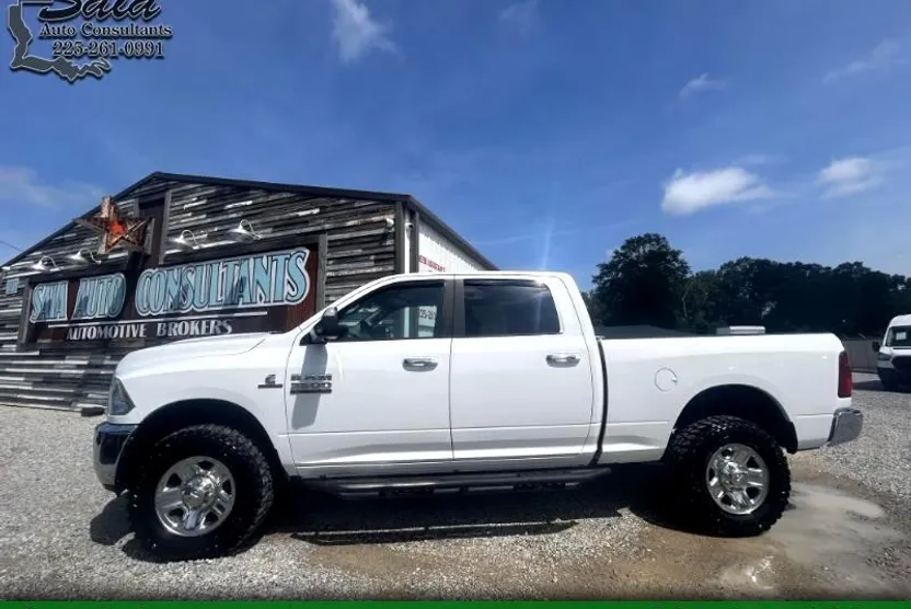 2017 Ram 3500 SLT photo 1