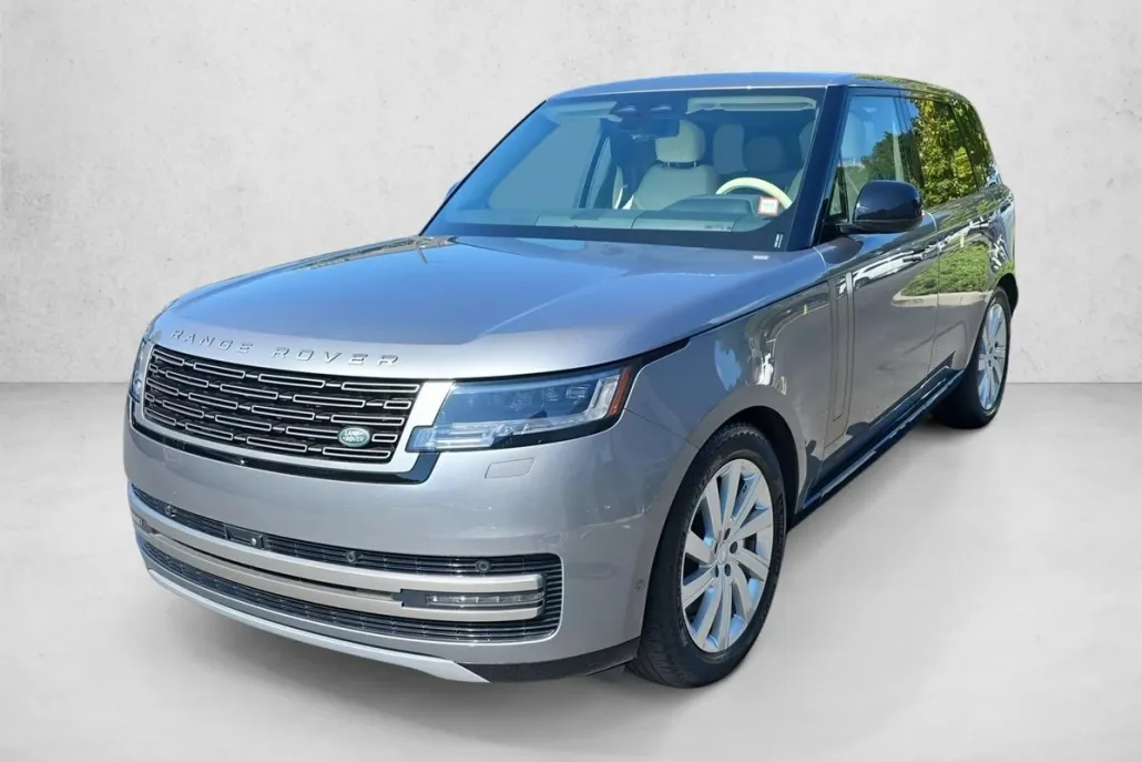 2024 Land Rover Range Rover SE photo 1