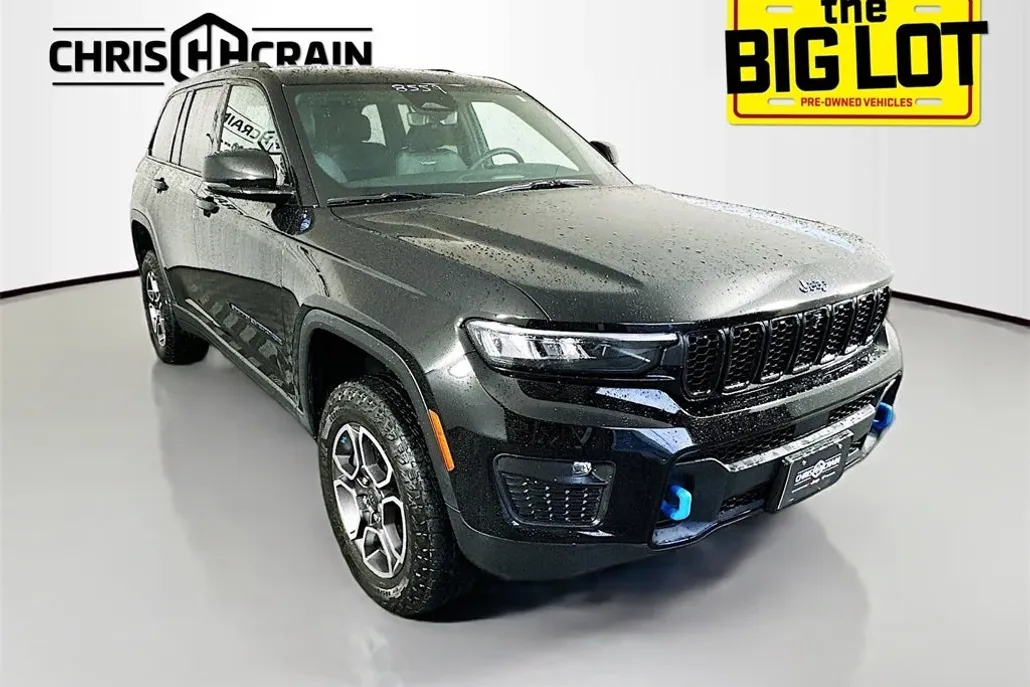2022 Jeep Cherokee Trailhawk 4xe photo 1