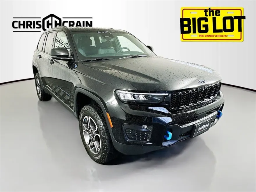 2022 Jeep Cherokee Trailhawk 4xe photo 1
