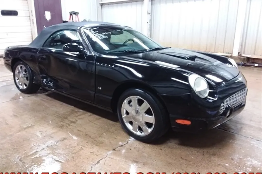 2003 Ford Thunderbird Deluxe photo 1