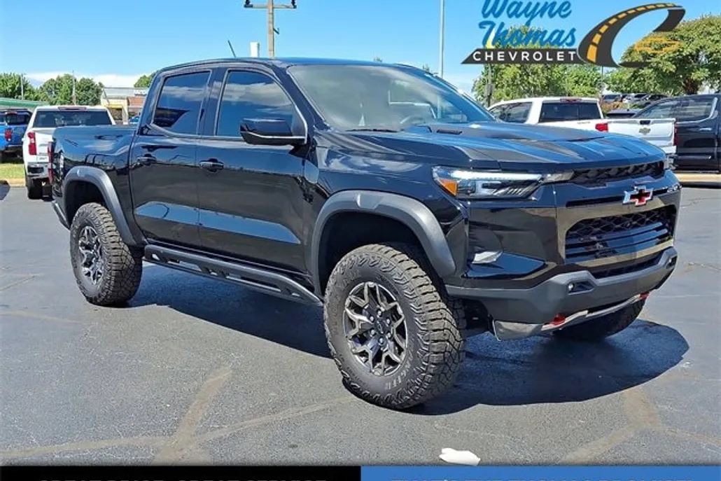 2025 Chevrolet Colorado ZR2 photo 1