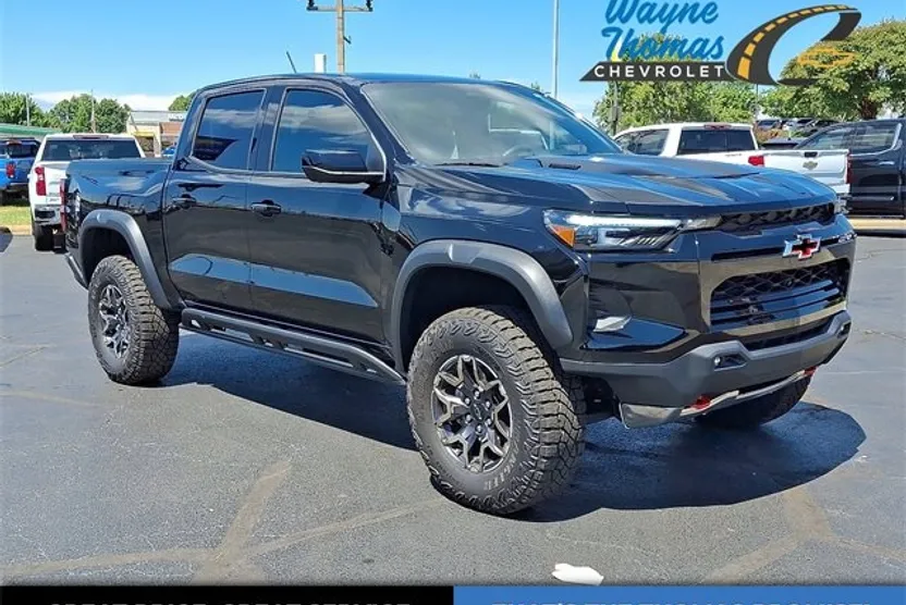 2025 Chevrolet Colorado ZR2 photo 1