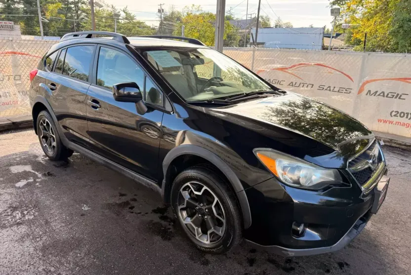 2014 Subaru Crosstrek Premium photo 1