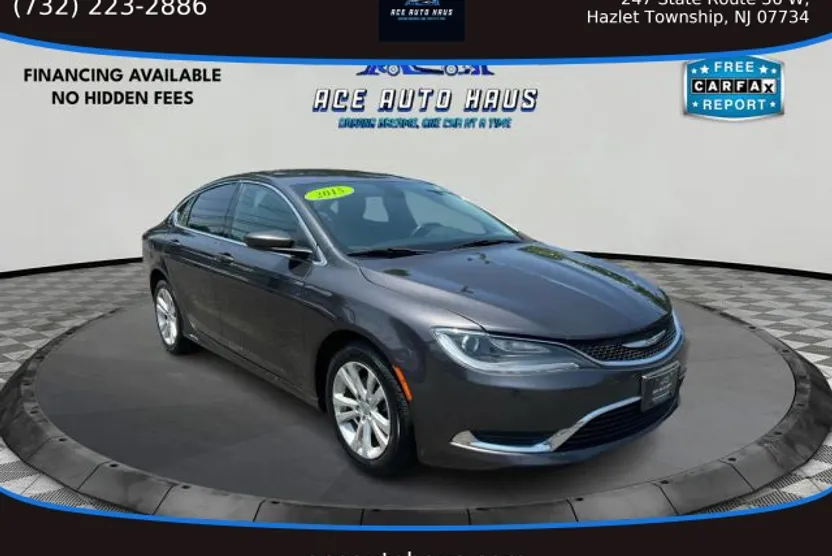2015 Chrysler 200 Limited photo 1