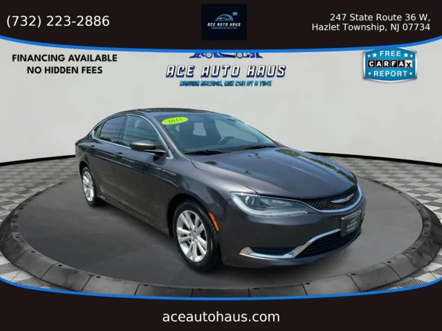 2015 Chrysler 200 Limited photo 1