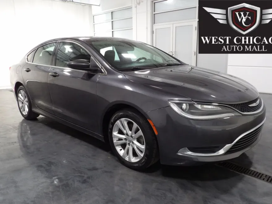 2015 Chrysler 200 Limited photo 1